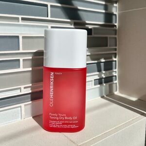 CLEARANCE 62% off ✨ Premium Dry Body Oil 🧴